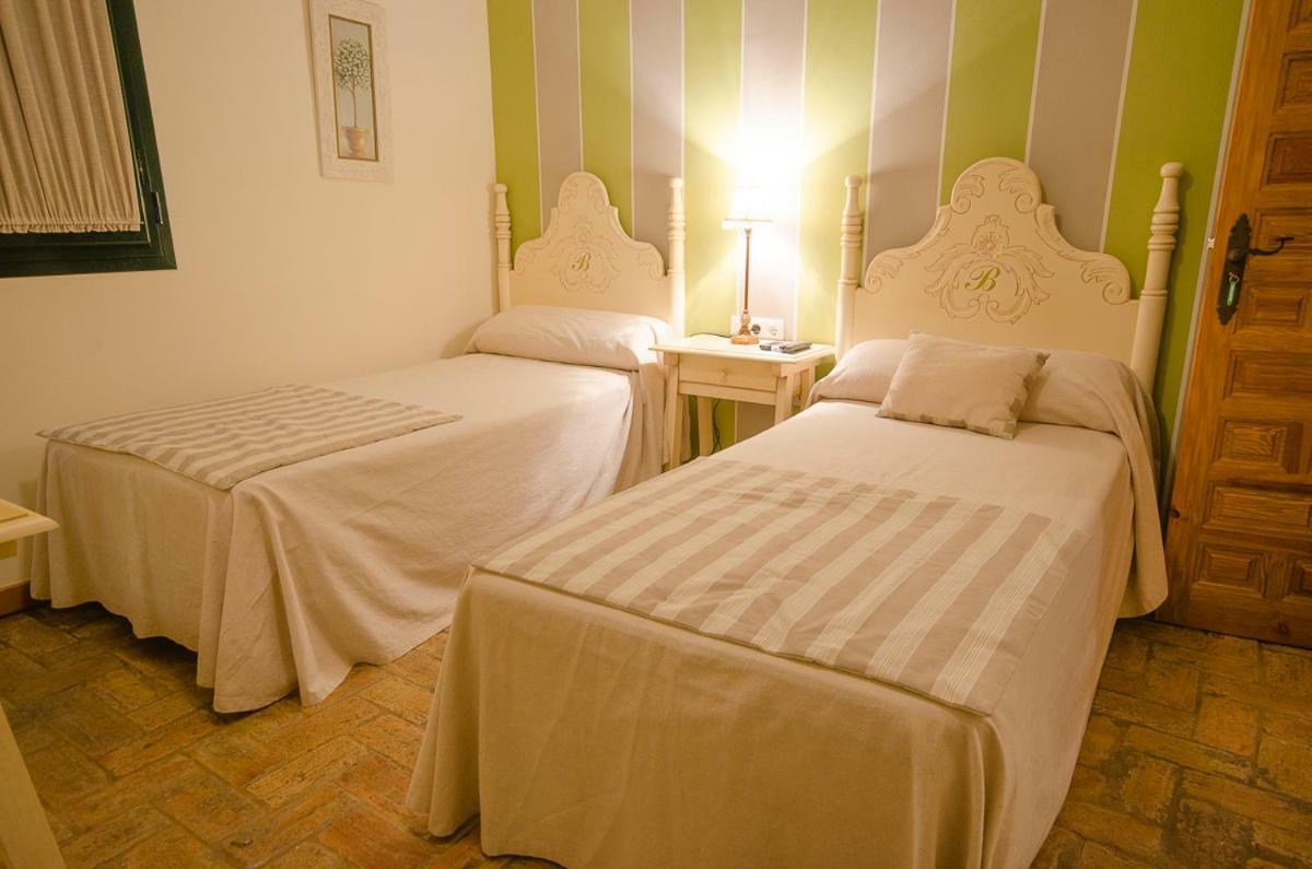 Molino La Boticaria Hotell Marchena  Exteriör bild